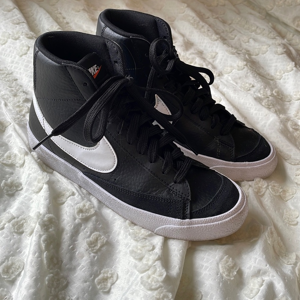 Nike Mid Blazers 77 Black